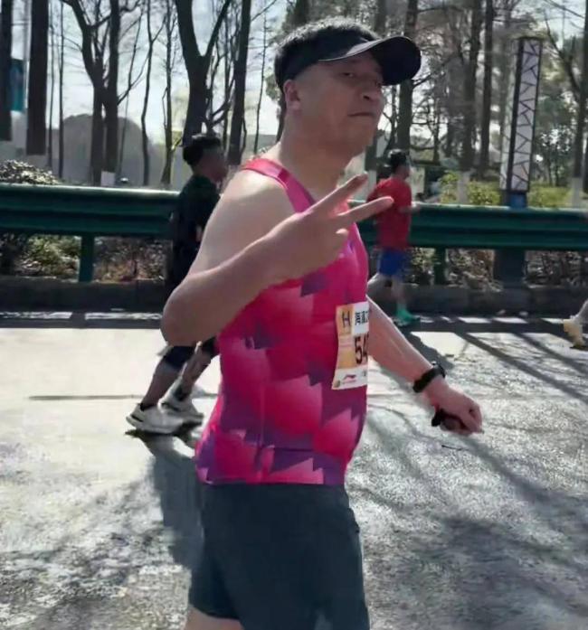 张雪峰曾希望去世了上热搜，留给女儿上亿存款