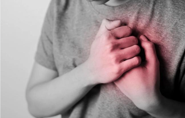 要高度警惕：猝死发生前 身体会发出这些信号