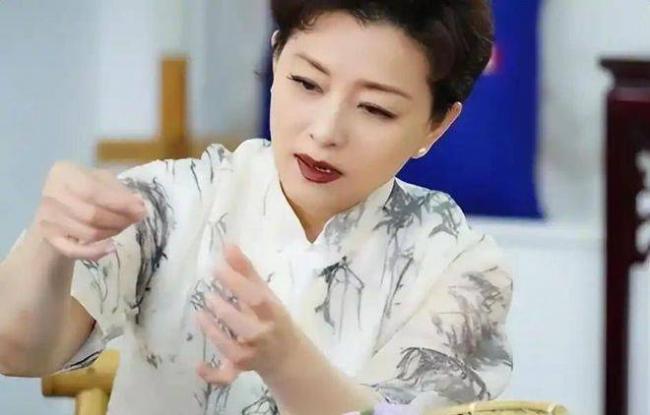 杨澜抛弃的前夫 摇身一变成大佬 杨澜抛弃的前夫 摇身一变成大佬