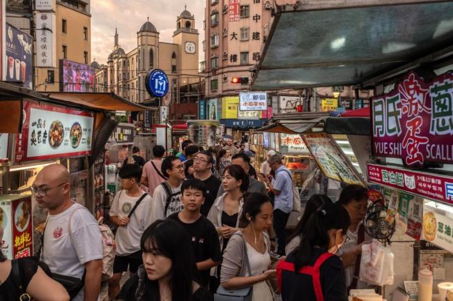 “我能帮你搞定这个女人”！北京大感震惊