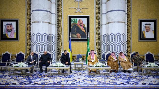 泽连斯基突然来访 乌克兰驰援海湾大国 泽连斯基突然来访 乌克兰驰援海湾大国