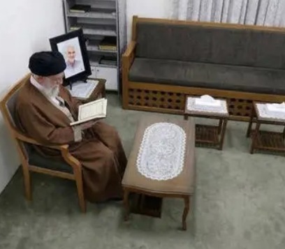 伊朗发布哈梅内伊死前最后画面 伊朗发布哈梅内伊死前最后画面