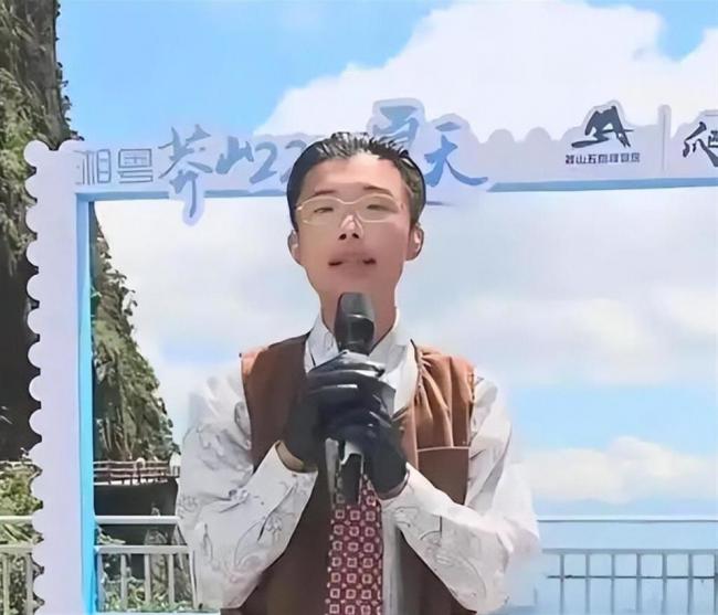 曾日涨百万,一夜爆红的郭有才,如今怎样了 曾日涨百万,一夜爆红的郭有才,如今怎样了