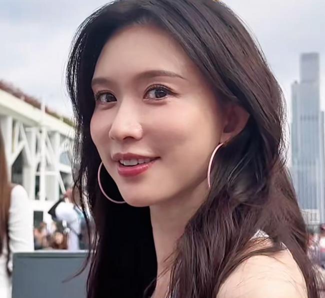 马拉松:林志玲秀完美身材,吕良伟年轻到不敢认 马拉松:林志玲秀完美身材,吕良伟年轻到不敢认