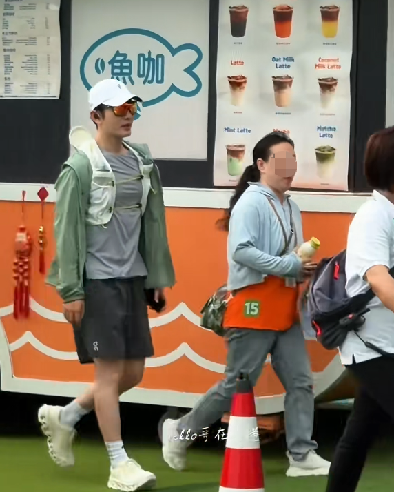 马拉松:林志玲秀完美身材,吕良伟年轻到不敢认 马拉松:林志玲秀完美身材,吕良伟年轻到不敢认