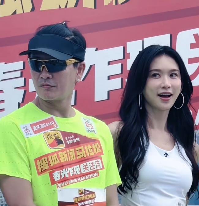 马拉松:林志玲秀完美身材,吕良伟年轻到不敢认 马拉松:林志玲秀完美身材,吕良伟年轻到不敢认