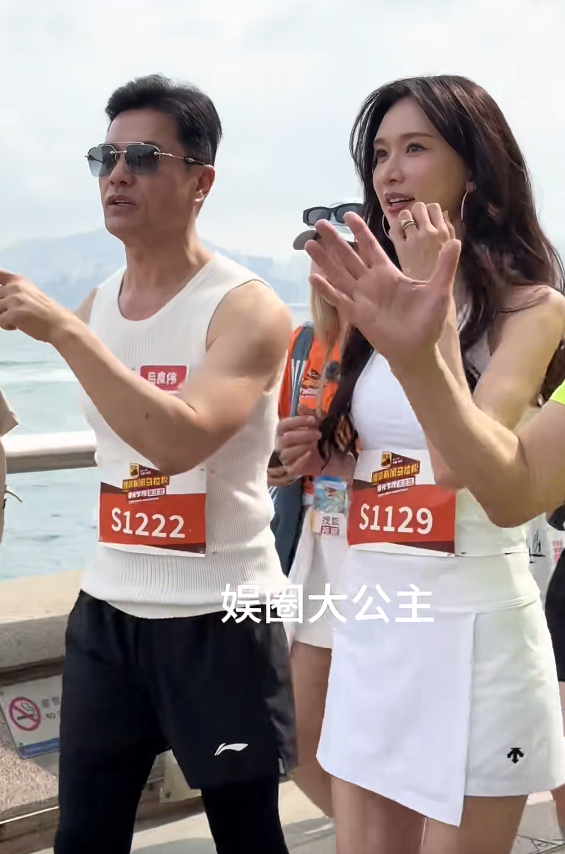 马拉松:林志玲秀完美身材,吕良伟年轻到不敢认 马拉松:林志玲秀完美身材,吕良伟年轻到不敢认