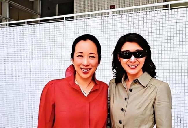 他俩才是最牛岳父母,3个女儿全嫁百亿富豪 他俩才是最牛岳父母,3个女儿全嫁百亿富豪