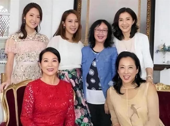 他俩才是最牛岳父母,3个女儿全嫁百亿富豪 他俩才是最牛岳父母,3个女儿全嫁百亿富豪