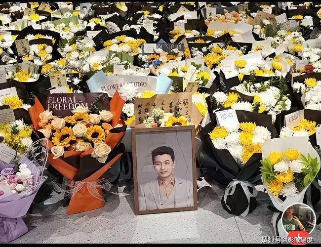 ��ѩ�������ֳ��ع� �ܶ���������