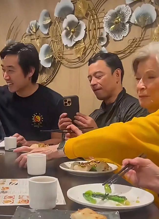 李小龙遗孀琳达近况曝光！状态超好