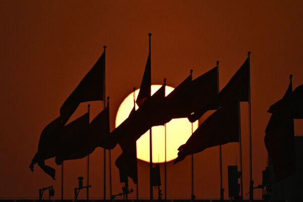 ���Ϻ����ڷ���ʲô�����ξֻ�����±仯