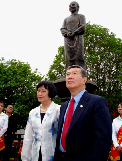 华人神探李昌钰去世 背后有个伟大的母亲