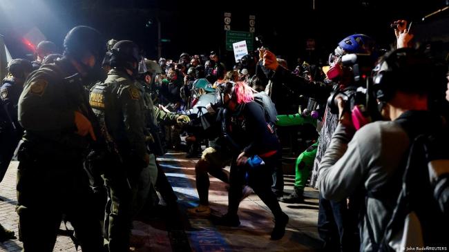 史上最大规模！“不要国王”运动席卷美国