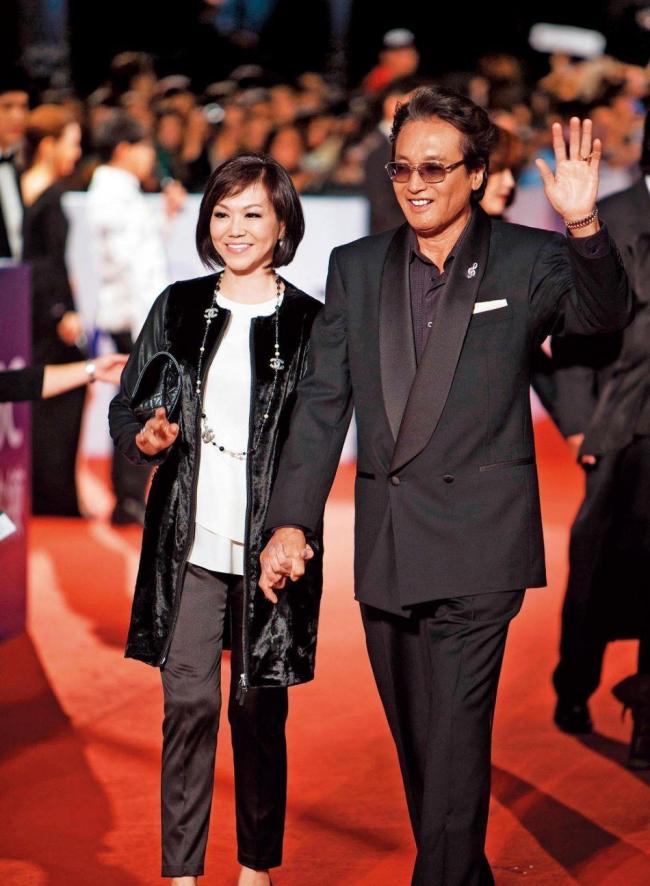 80岁秦祥林台湾露面:满头白发 常年居住美国 80岁秦祥林台湾露面:满头白发 常年居住美国