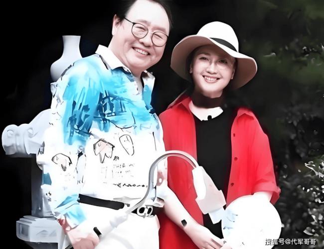 80岁马德华 娶美女侯玉敏 儿子成为他的骄傲