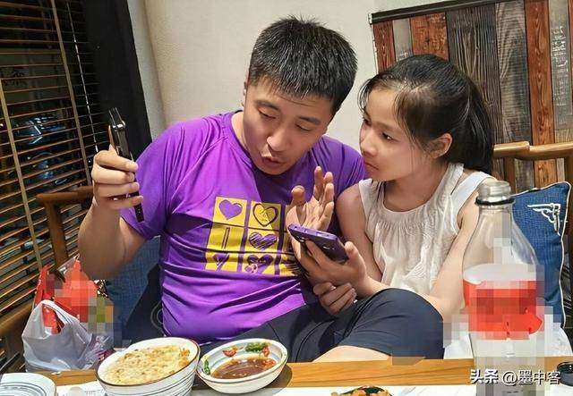 张雪峰公司现状:群龙无首,家长学生怕卷钱跑路 张雪峰公司现状:群龙无首,家长学生怕卷钱跑路