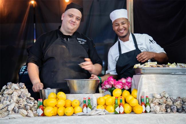 奈斯纳生蚝节Knysna Oyster Festival 奈斯纳生蚝节Knysna Oyster Festival