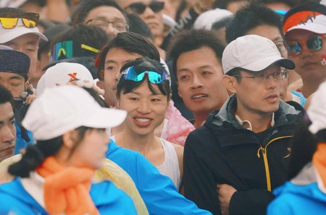 从“最快女护士”到全职跑者,张水华赚翻了 从“最快女护士”到全职跑者,张水华赚翻了