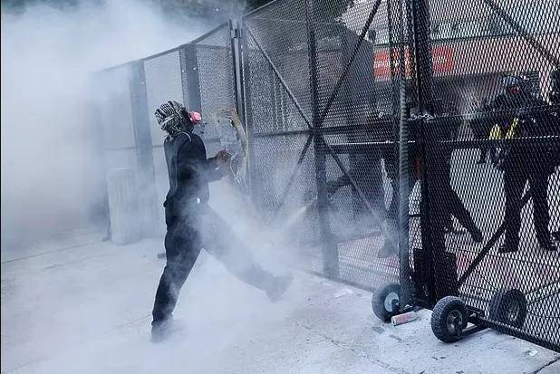 伊朗人高喊谢谢川普!No Kings900万人有多水 伊朗人高喊谢谢川普!No Kings900万人有多水