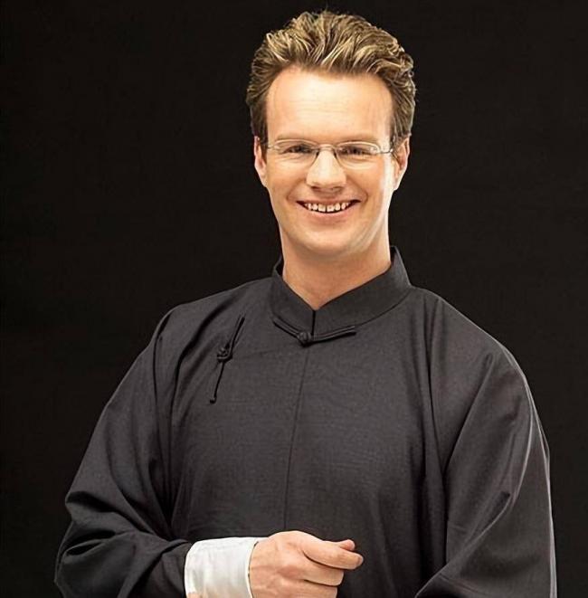 回加生活的“洋笑星”大山,61岁近照认不出 回加生活的“洋笑星”大山,61岁近照认不出