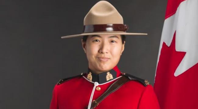 加国华裔女骑警被刺身亡，嫌犯坚持要受审