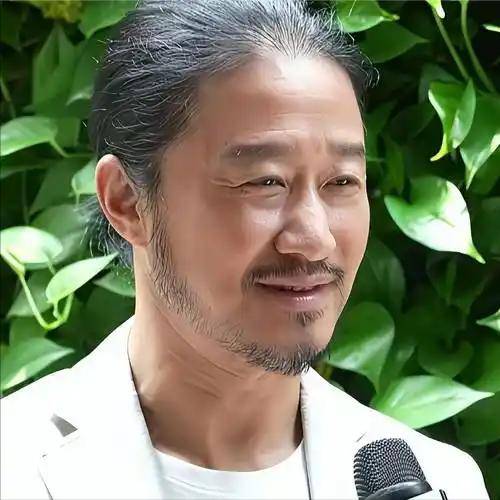 身体亮红灯?52岁吴京脸部凹痕引关注 身体亮红灯?52岁吴京脸部凹痕引关注