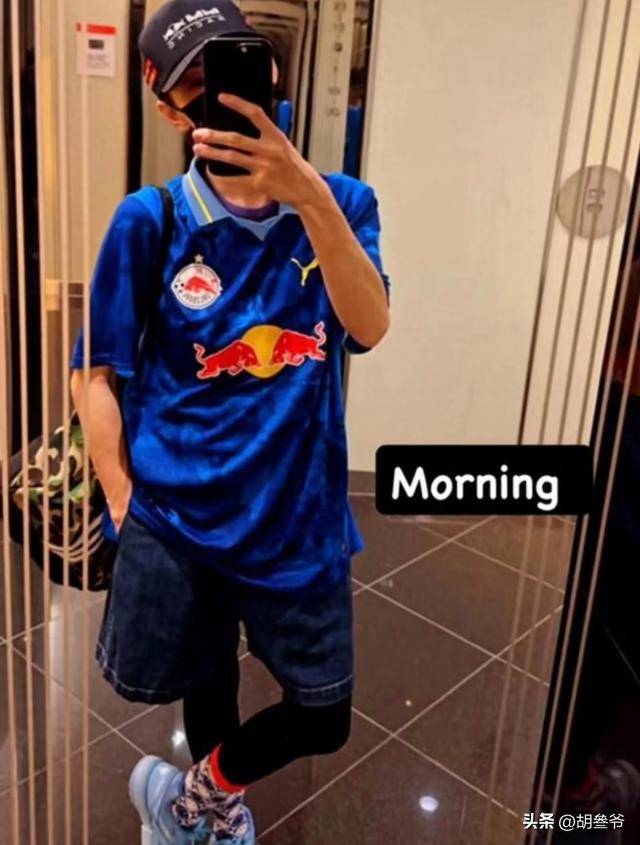 16岁谢振南近照好帅!张柏芝观赛小Q打排球 16岁谢振南近照好帅!张柏芝观赛小Q打排球