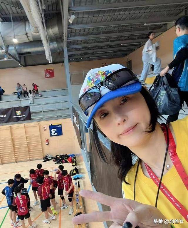 16岁谢振南近照好帅!张柏芝观赛小Q打排球 16岁谢振南近照好帅!张柏芝观赛小Q打排球