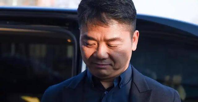 52岁刘强东上千亿身家,儿子却是他一生的遗憾 52岁刘强东上千亿身家,儿子却是他一生的遗憾