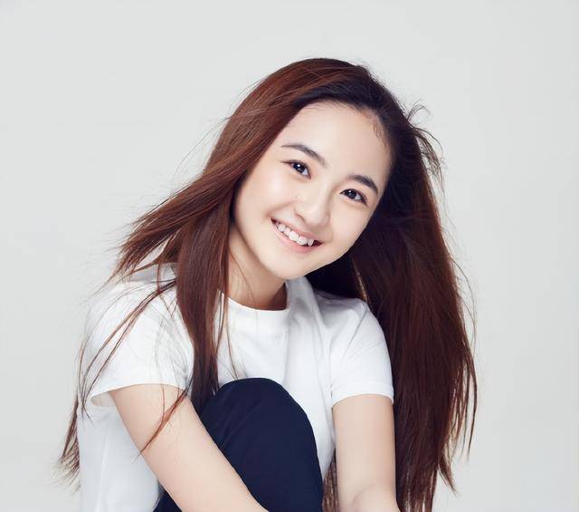 8岁爱上老师,12岁官宣恋爱,如今他俩怎样了 8岁爱上老师,12岁官宣恋爱,如今他俩怎样了