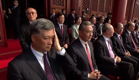 马兴瑞的前世今生：背靠两大靠山