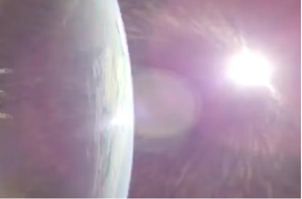 奔月，完美…阿尔忒弥斯2号进入月轨