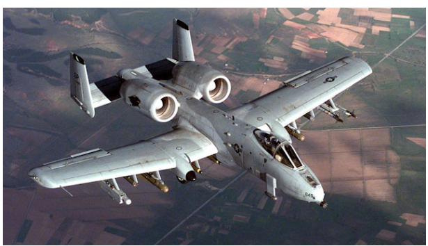 突发：霍尔木兹海峡附近 美A－10战机坠毁