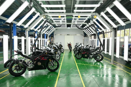 “口无遮拦”的张雪,误伤了最大贵人 “口无遮拦”的张雪,误伤了最大贵人