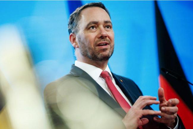 确保荷莫兹海峡通行安全  这个欧洲国家挺身而出