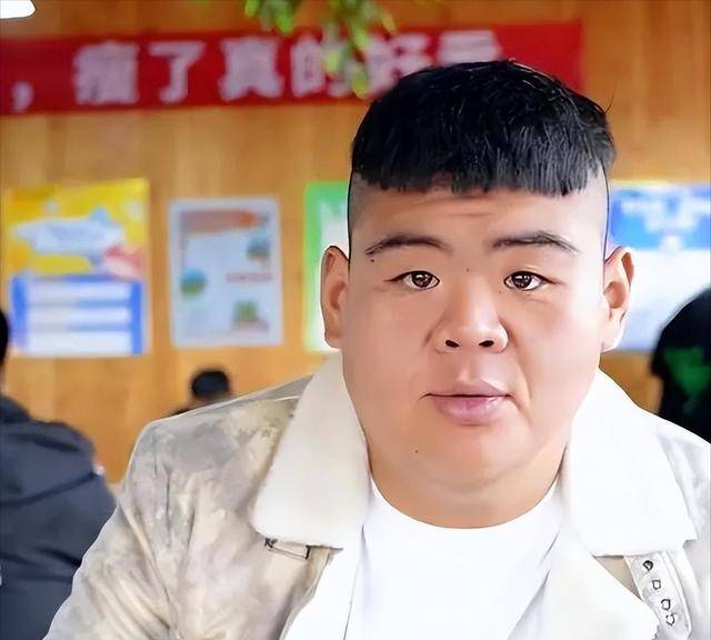 中国首胖切胃暴瘦480斤,成名后抛妻,下场曝光 中国首胖切胃暴瘦480斤,成名后抛妻,下场曝光