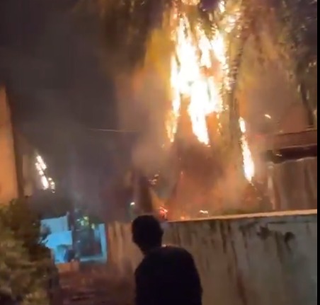 快讯   伊朗集束炸弹袭以色列特拉维夫