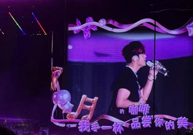 周杰伦演唱会口碑又崩了,本人唱不上去就划水 周杰伦演唱会口碑又崩了,本人唱不上去就划水