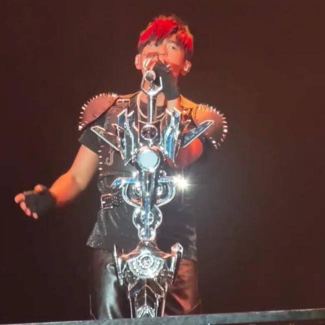 周杰伦演唱会口碑又崩了,本人唱不上去就划水 周杰伦演唱会口碑又崩了,本人唱不上去就划水