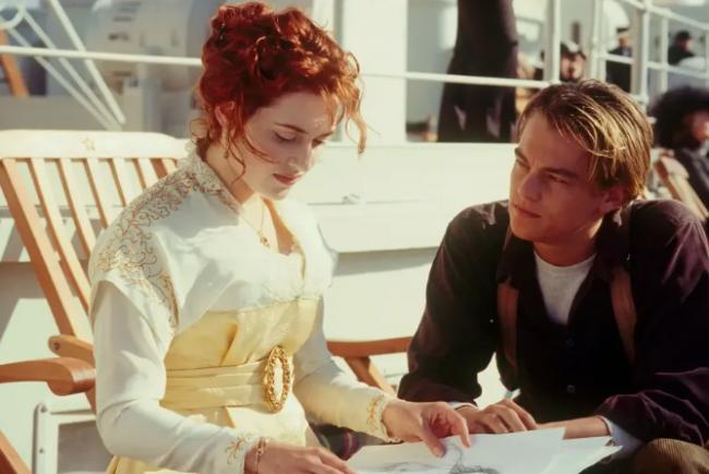 һ�����൫�ֺ���ʵ����Ů��ϵǱ����