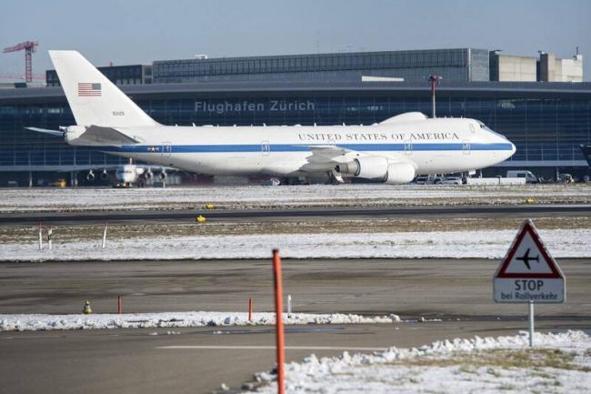 美军空袭伊朗命门！“末日飞机”E-4B守夜者现身