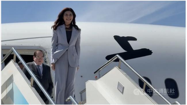 郑丽文抵达上海 中共中台办主任宋涛接机 郑丽文抵达上海 中共中台办主任宋涛接机