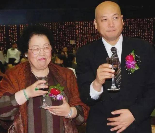 90������������ͺ��Ѻ�Ӱ�����ϴ������鱦