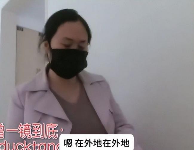 初代网红芙蓉姐姐重病缠身 带红包探望老友 初代网红芙蓉姐姐重病缠身 带红包探望老友