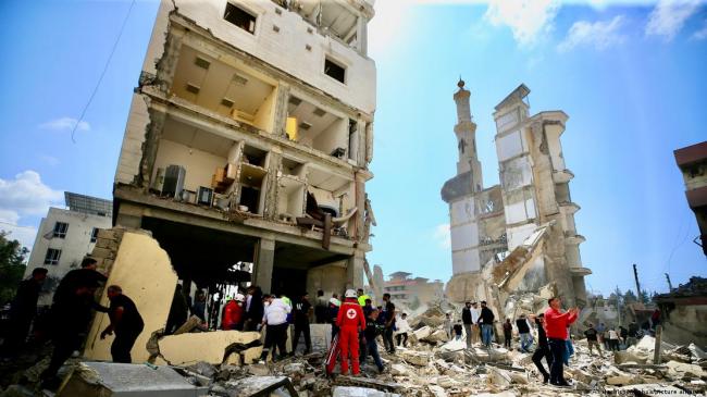 以军发动最大规模空袭！伊朗关闭海峡 还威胁...