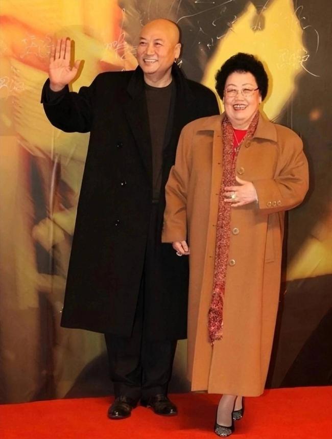 迟重瑞付出3大牺牲，姐姐弟弟目前都各自安稳