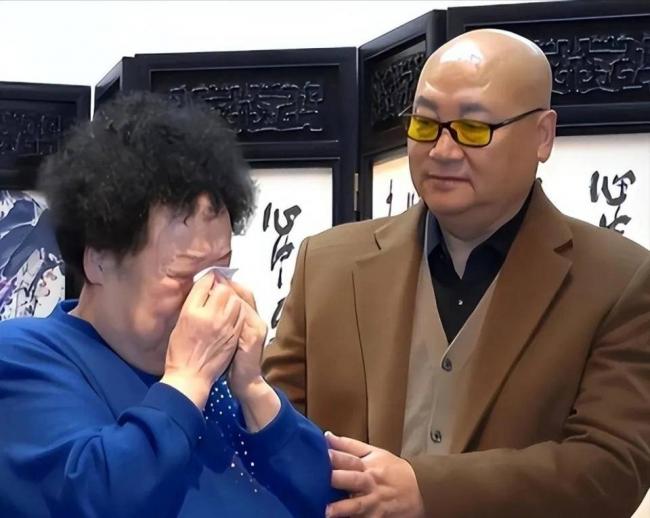 迟重瑞付出3大牺牲，姐姐弟弟目前都各自安稳