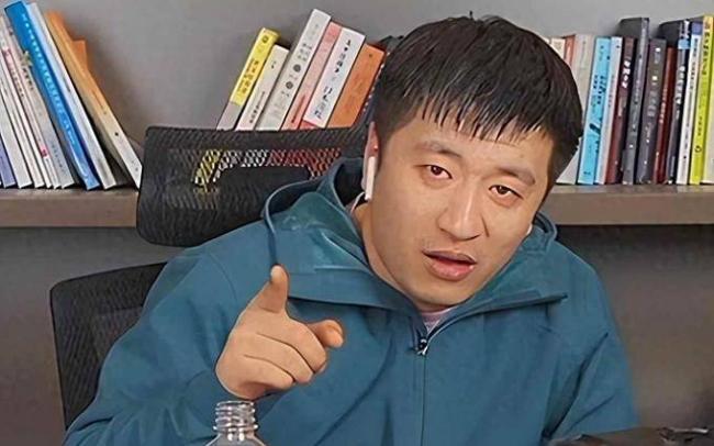 张雪峰团队成员正式复播 超10万人支持