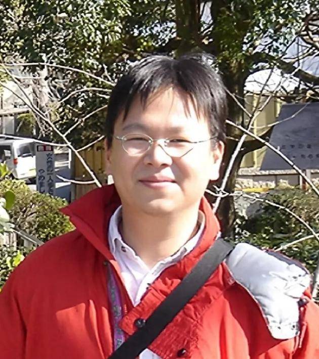 郑丽文的婚姻：女主外男主内，不生育孩子